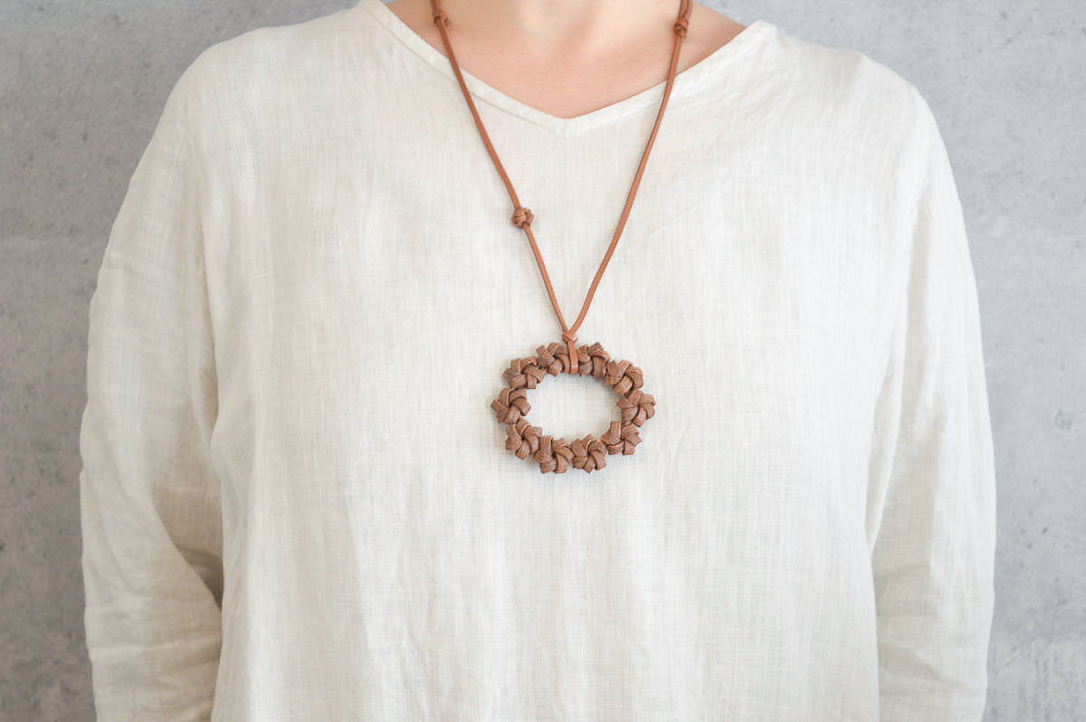 Pendant “Wreath” / Grape vine / Yamagata-JPN 311402-1
