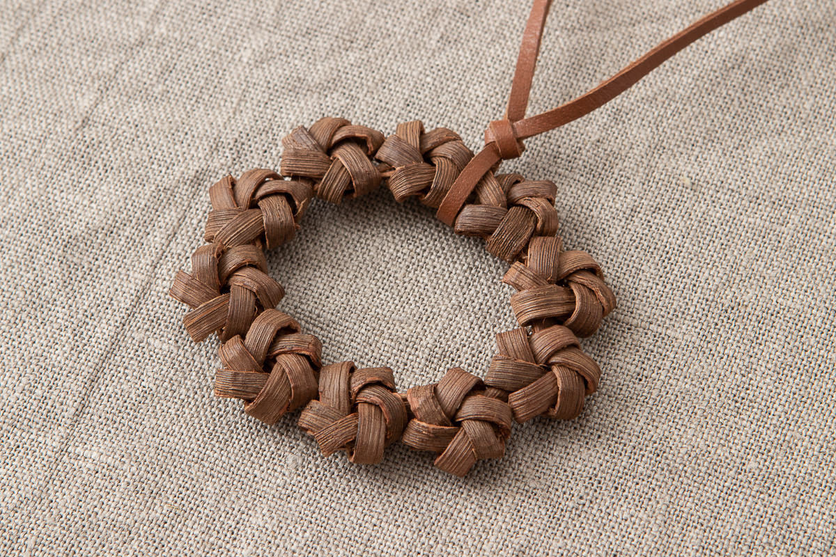 Pendant “Wreath” / Grape vine / Yamagata-JPN 311402-1