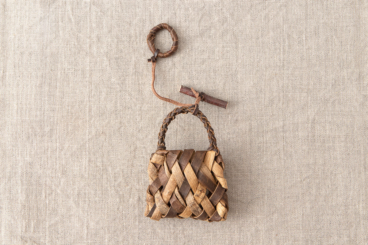 Bag charm / Walnut / Yamagata-JPN 311409-1