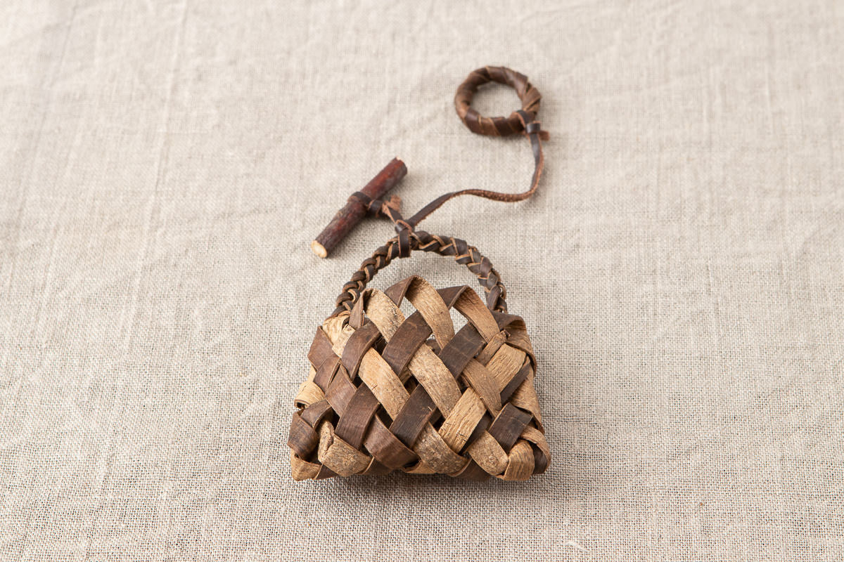 Bag charm / Walnut / Yamagata-JPN 311409-1