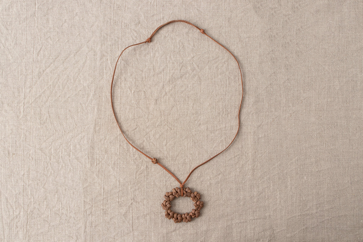 Pendant “Wreath” / Grape vine / Yamagata-JPN 311402-1