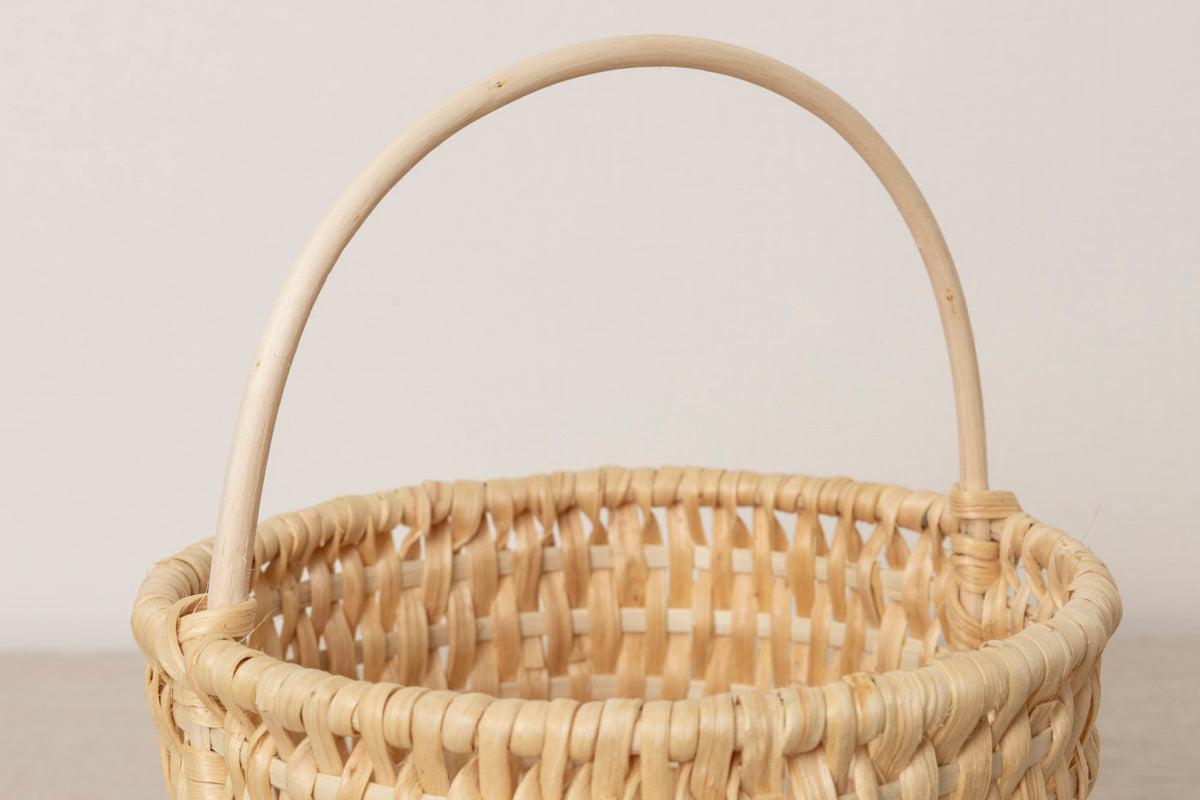 Circle Basket with Handle / Pine Root / LTU 140515