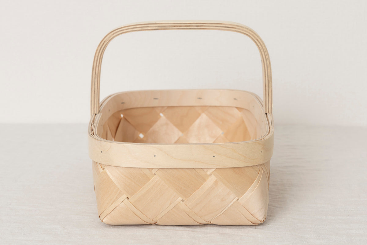 Strawberry basket / Birch / EST 140604-1