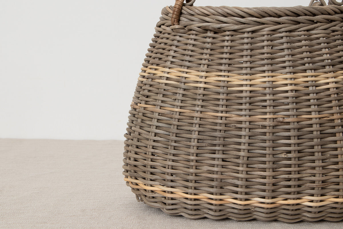 Hand bag “Plump” -close weave- S / Gray Akebi vine / Nagano-JPN 311247-1