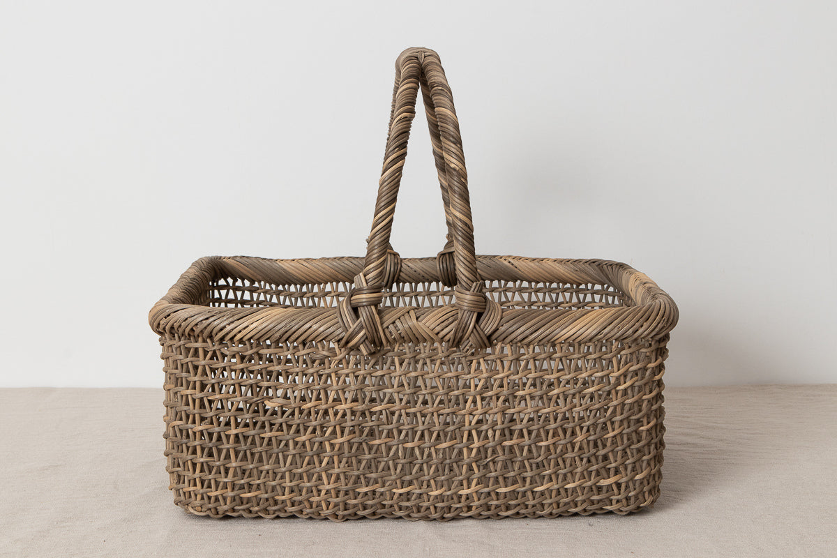 Wide Rectangle Basket with Handle – Sukashi Weave / Gray Akebi Vine / Nagano-JPN 311249-1