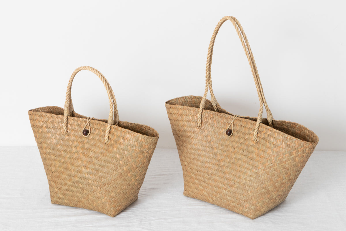 Handbag, Shoulder bag with button / Kachū / THA 3115109