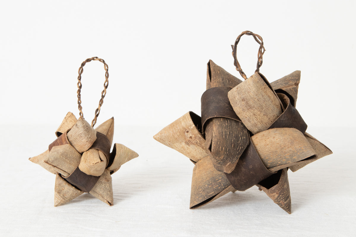 Ornament “Star” S, L / Walnut / Yamagata-JPN 311420