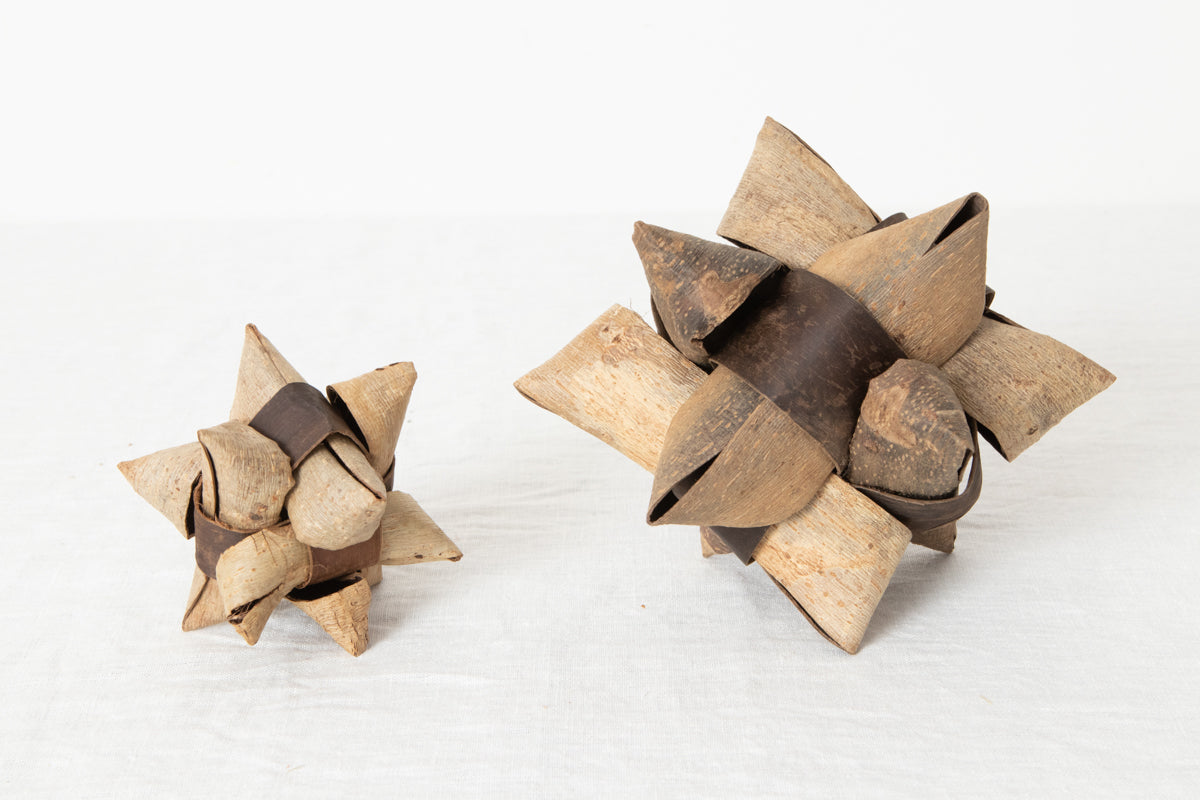 Ornament “Star” S, L / Walnut / Yamagata-JPN 311420