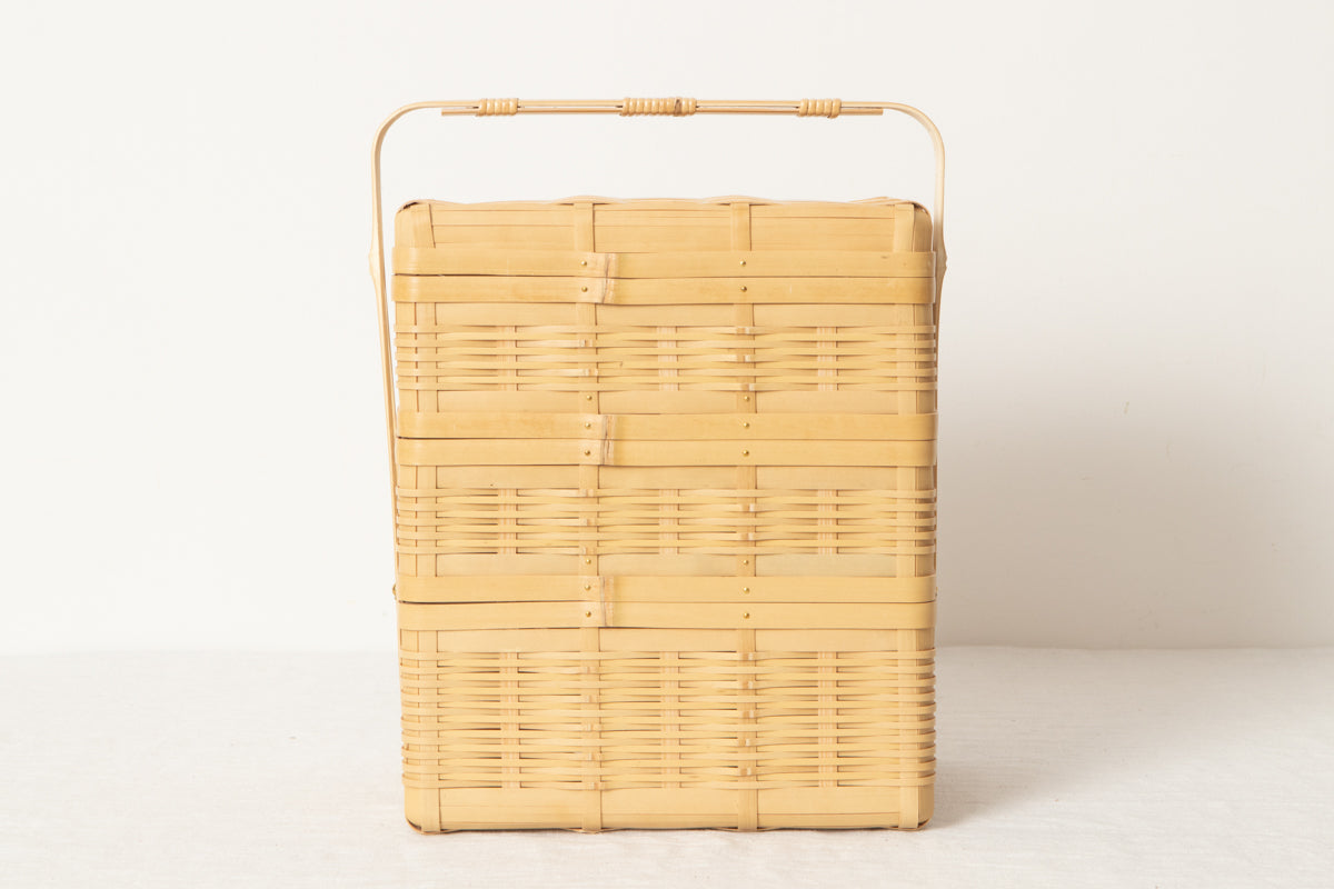 Lunch box with handle (3-tier) / White bamboo / Kagoshima-JPN 321109-1