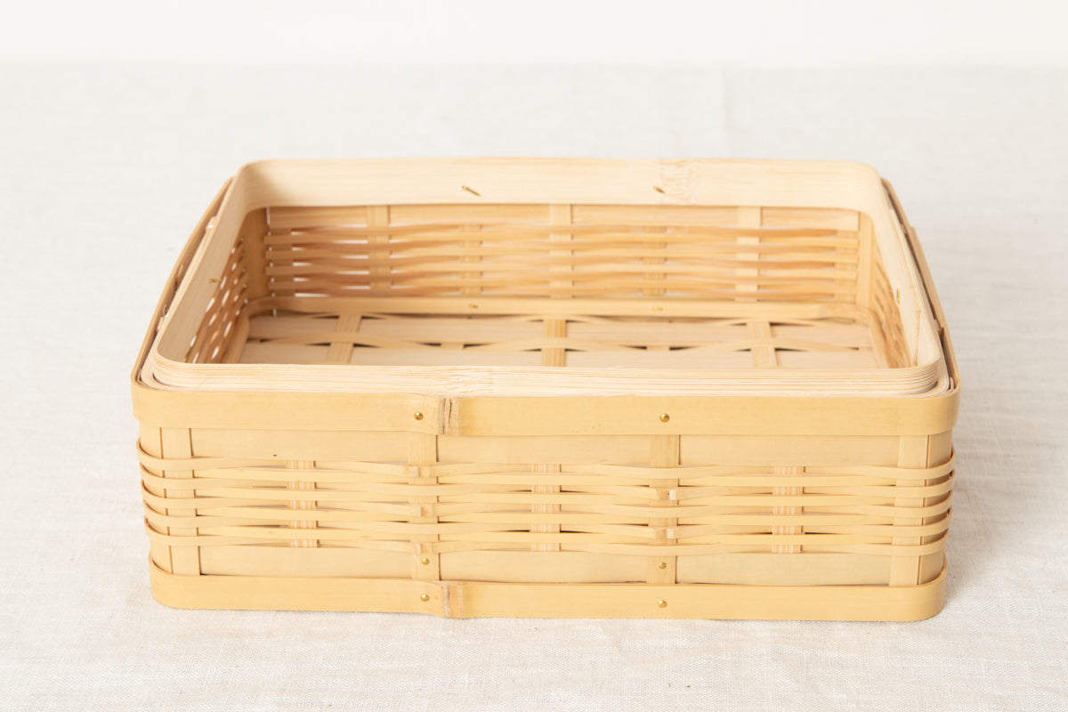 Lunch box with handle (3-tier) / White bamboo / Kagoshima-JPN 321109-1