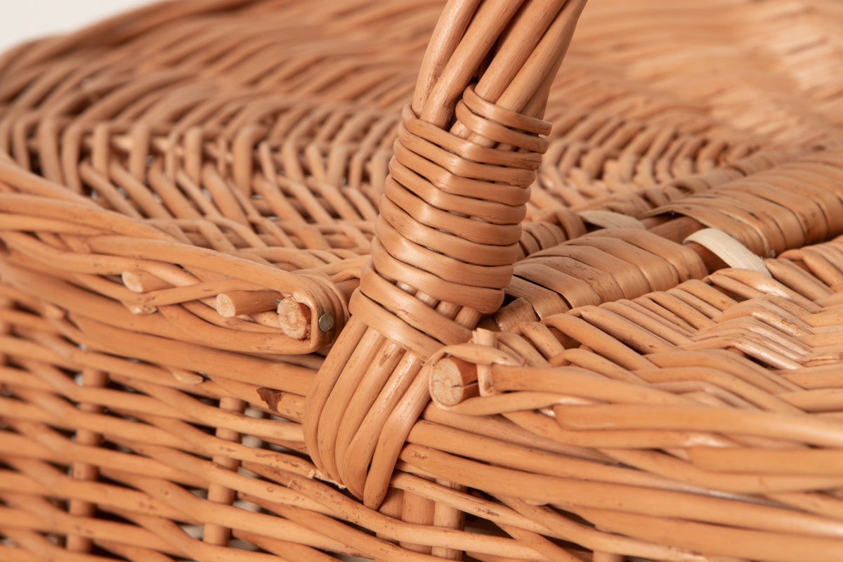 One handle basket with lid / Willow / POL 340217-1
