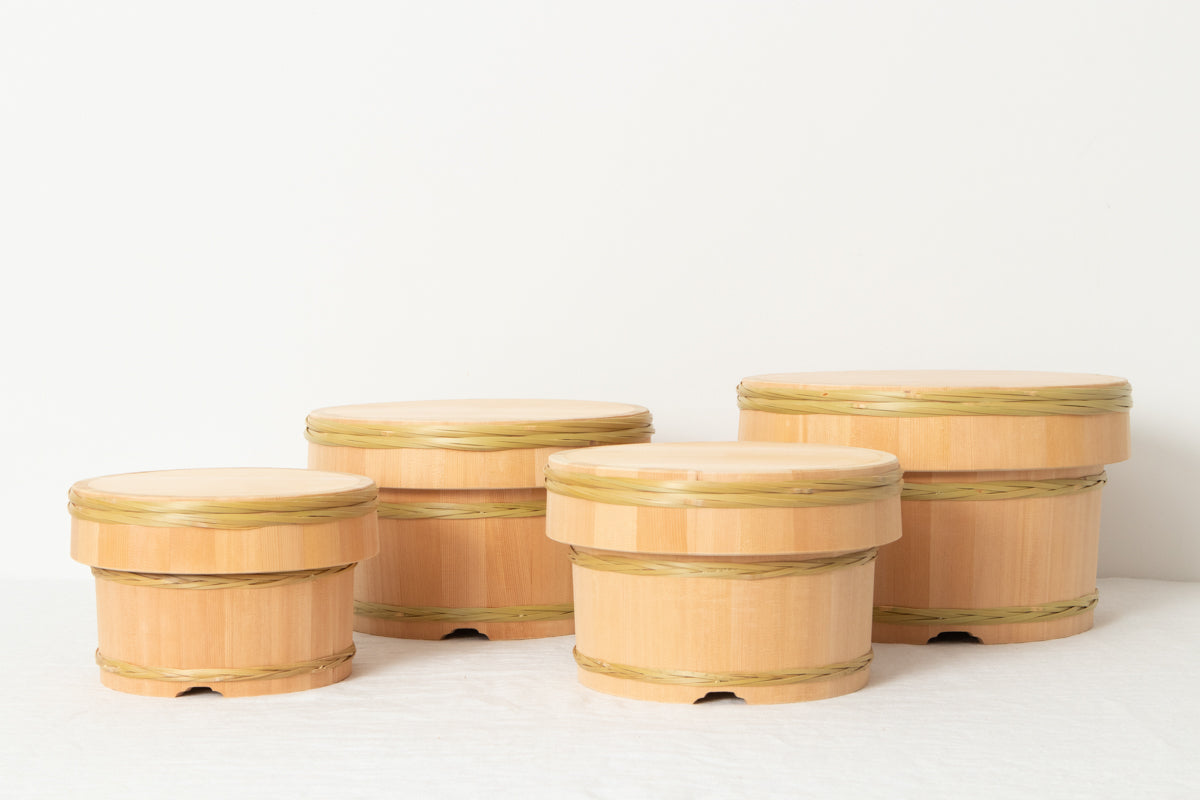 Cooked rice container(Bamboo hoop) "Ohitsu" 18cm, 21cm, 24cm, 27cm 4sizes / Sawara cypress / Nagano-JPN 811116