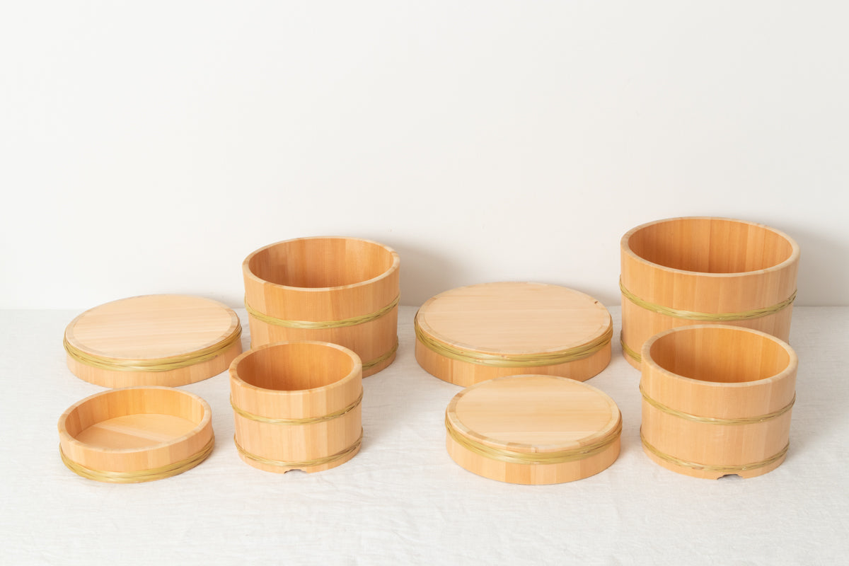 Cooked rice container(Bamboo hoop) "Ohitsu" 18cm, 21cm, 24cm, 27cm 4sizes / Sawara cypress / Nagano-JPN 811116