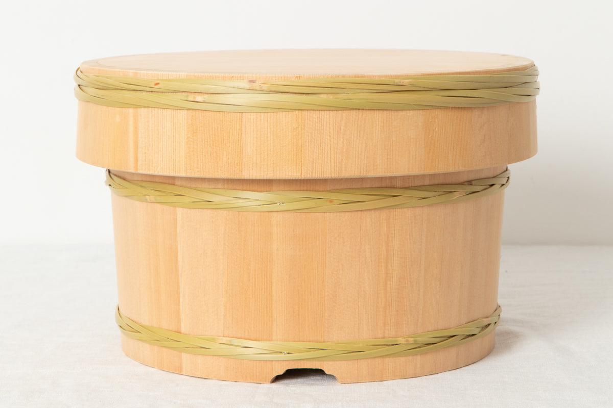 Cooked rice container(Bamboo hoop) "Ohitsu" 18cm, 21cm, 24cm, 27cm 4sizes / Sawara cypress / Nagano-JPN 811116