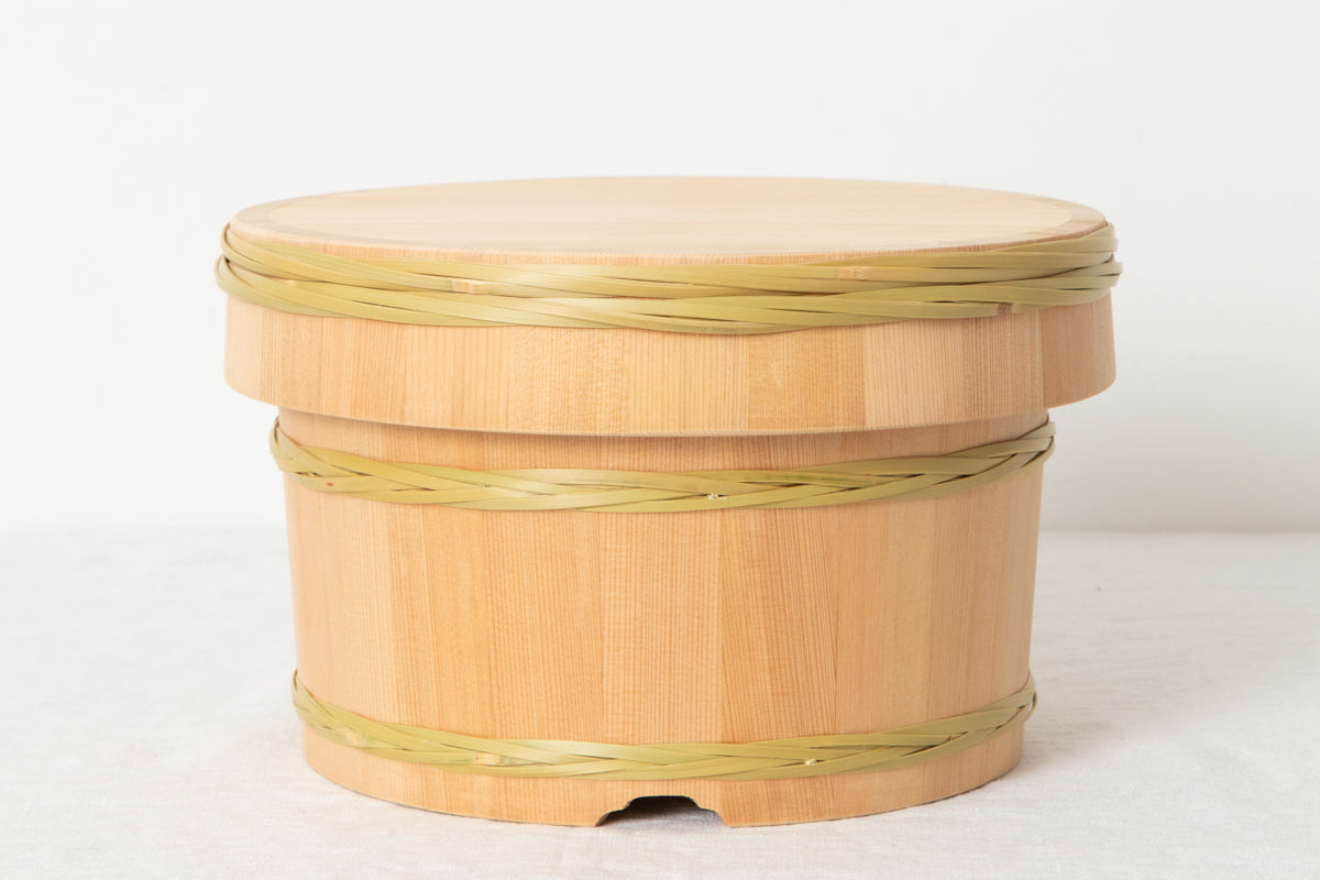 Cooked rice container(Bamboo hoop) "Ohitsu" 18cm, 21cm, 24cm, 27cm 4sizes / Sawara cypress / Nagano-JPN 811116