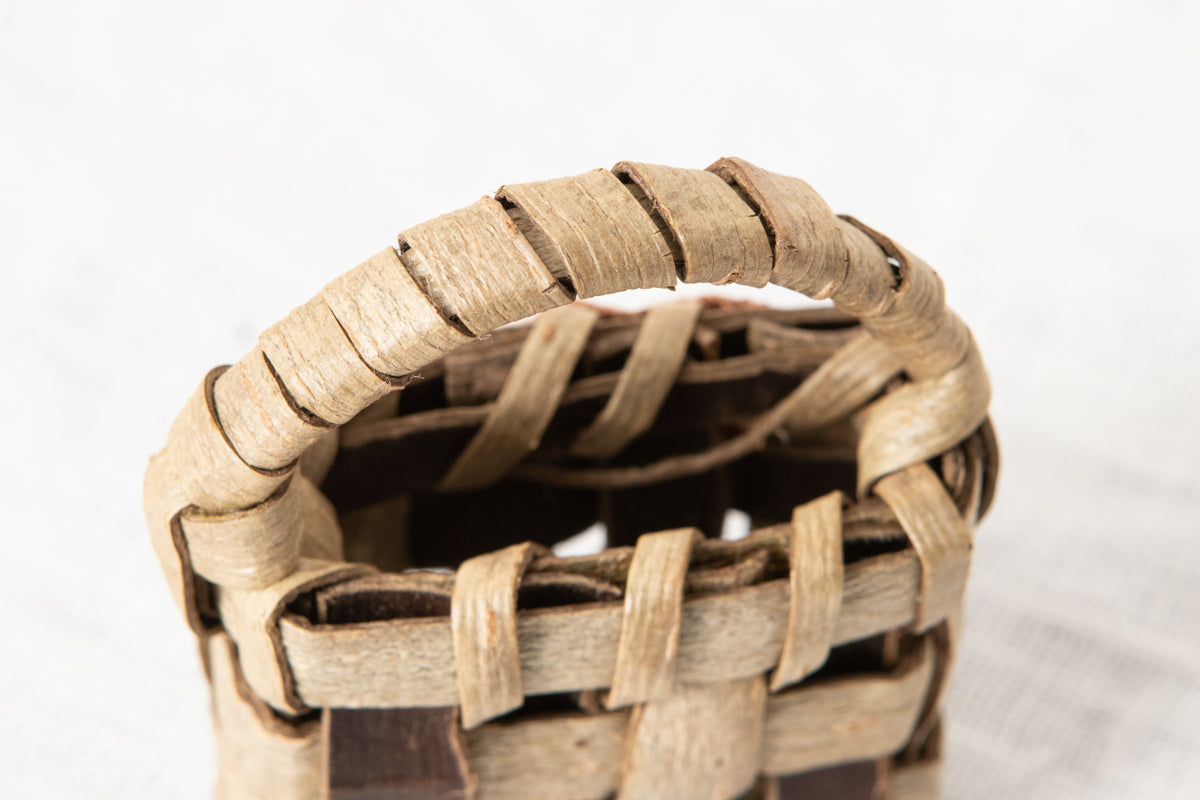 Brooch "Mini Bag" (randomly selected) / Walnut / Iwate-JPN 1510612