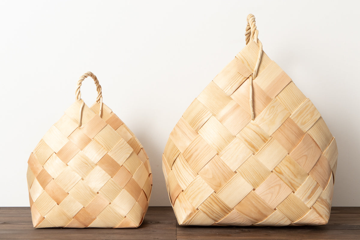 エストニア/パイン 薪入れバスケット 山型 S・L 2サイズ 330715