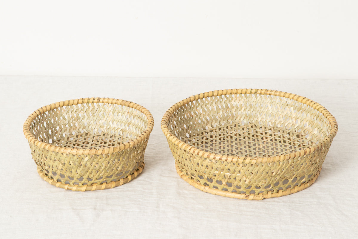 Round cup basket, M, L (shallow) / Nemagari bamboo / Nagano-JPN 610211