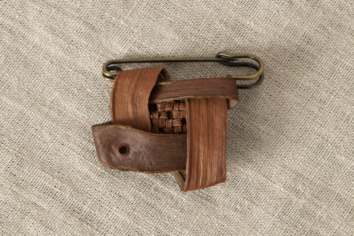 Square brooch, S, L / Grape vine / Yamagata-JPN 311428