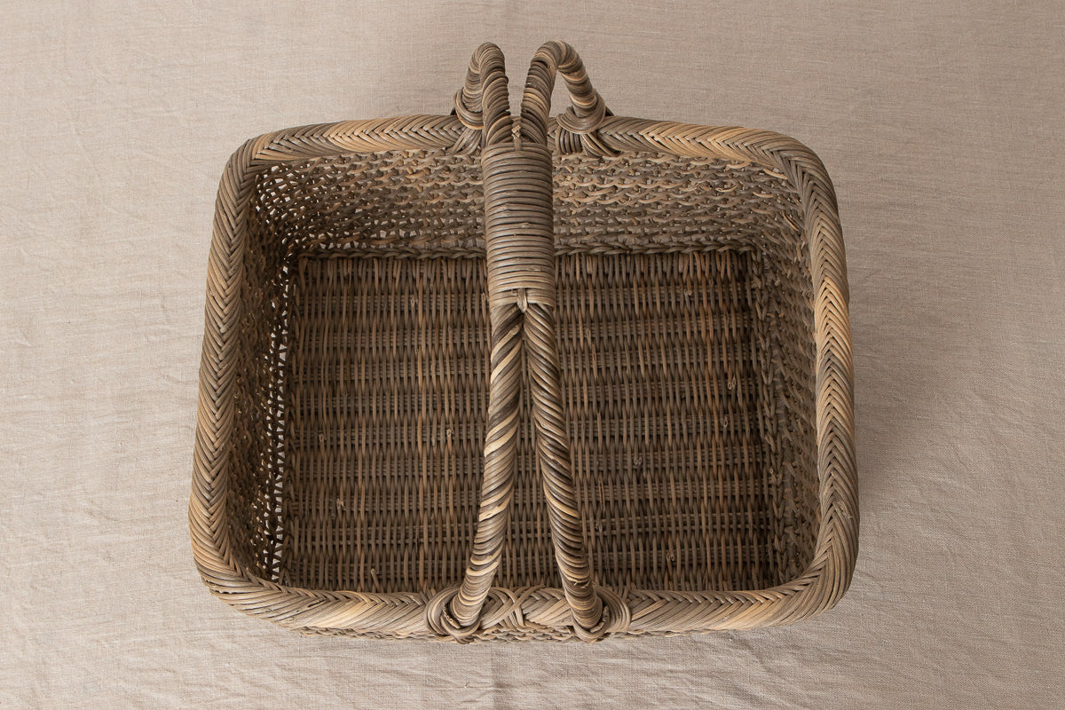 Wide Rectangle Basket with Handle – Sukashi Weave / Gray Akebi Vine / Nagano-JPN 311249-1
