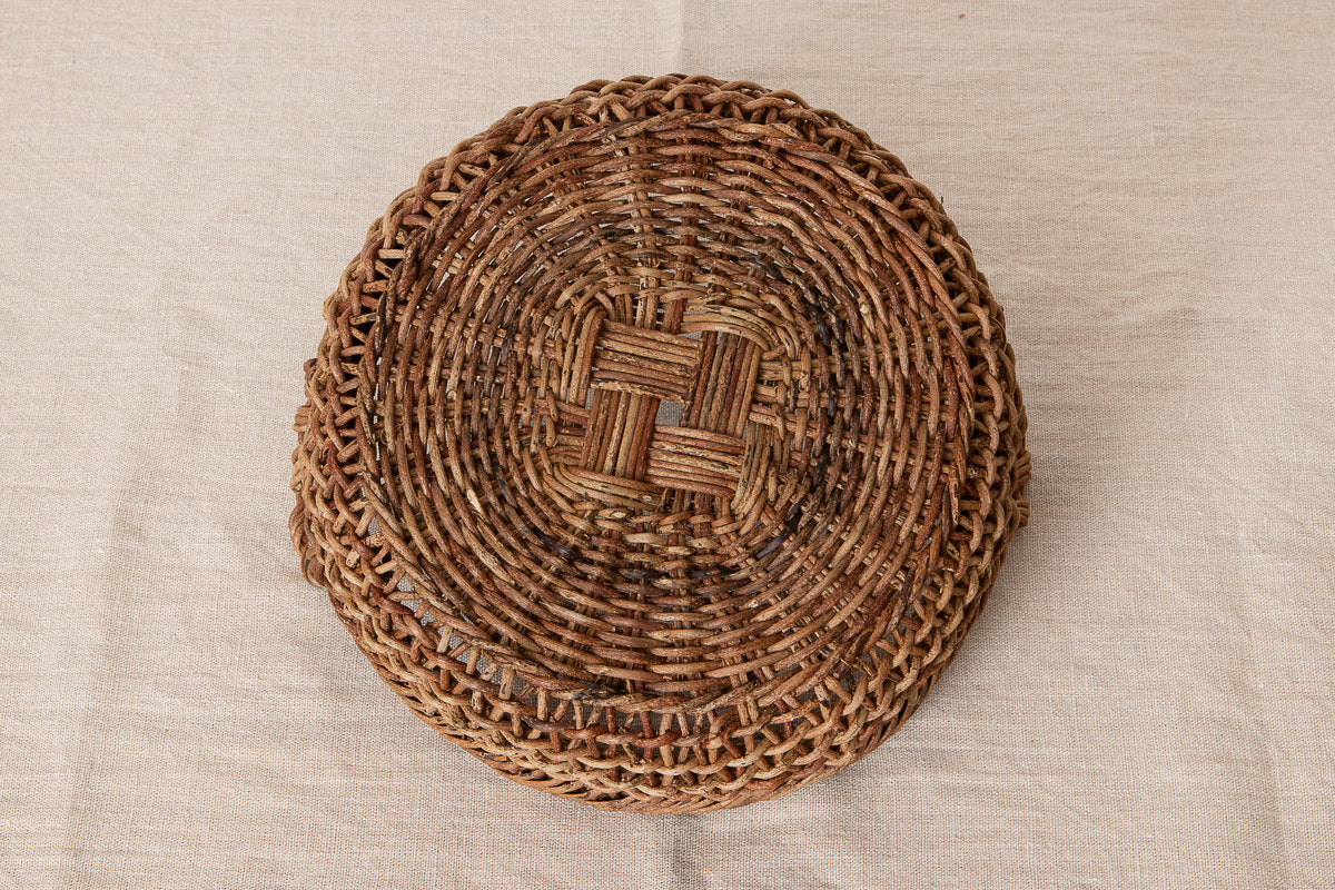 Round Serving Basket – Sukashi Weave / Akebi Vine / Nagano-JPN 311228-1