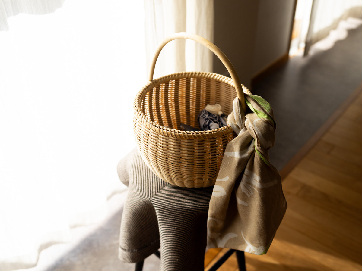 Round Basket “Sphere” / Willow × Oak / BEL 440305-1