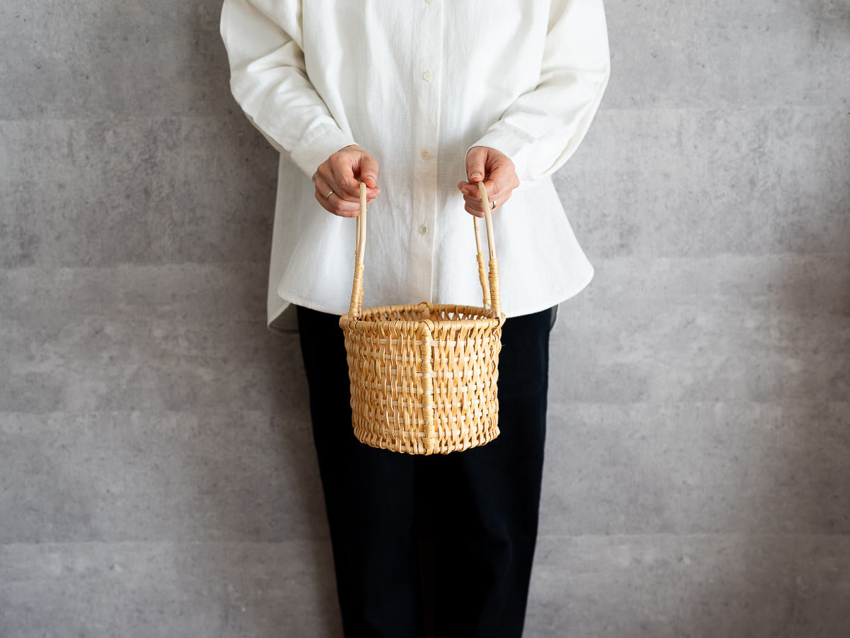 Circle Basket with Handle / Pine Root / LTU 140515