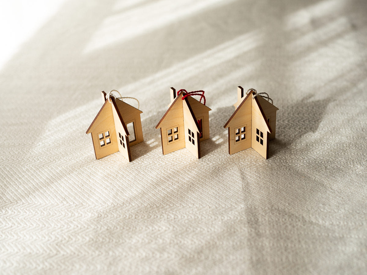 Ornament “Cottage” / Birch / LTU 140572-1