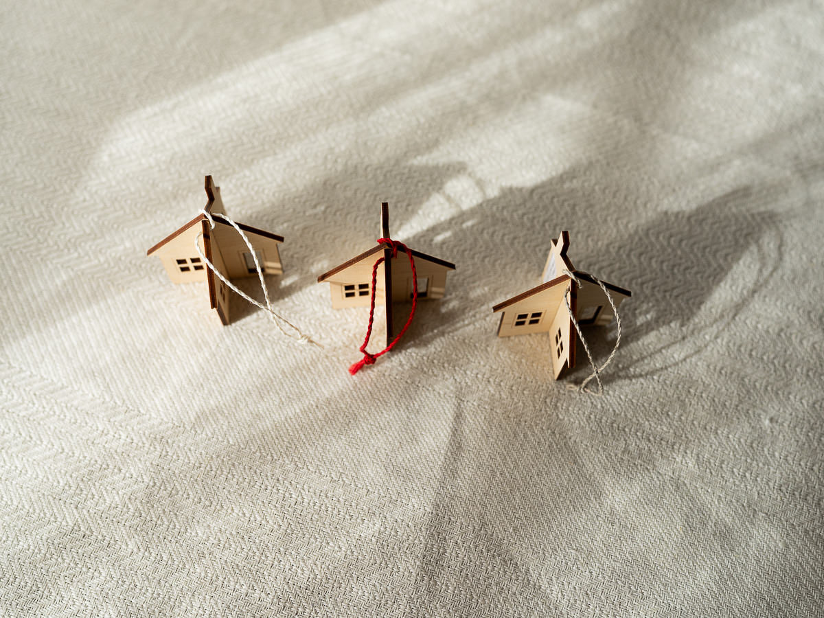 Ornament “Cottage” / Birch / LTU 140572-1