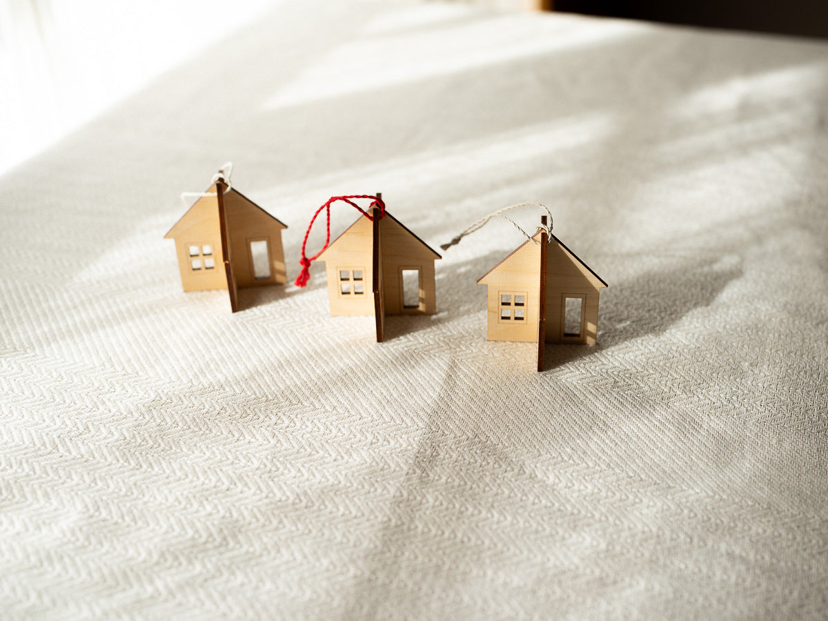 Ornament “Cottage” / Birch / LTU 140572-1