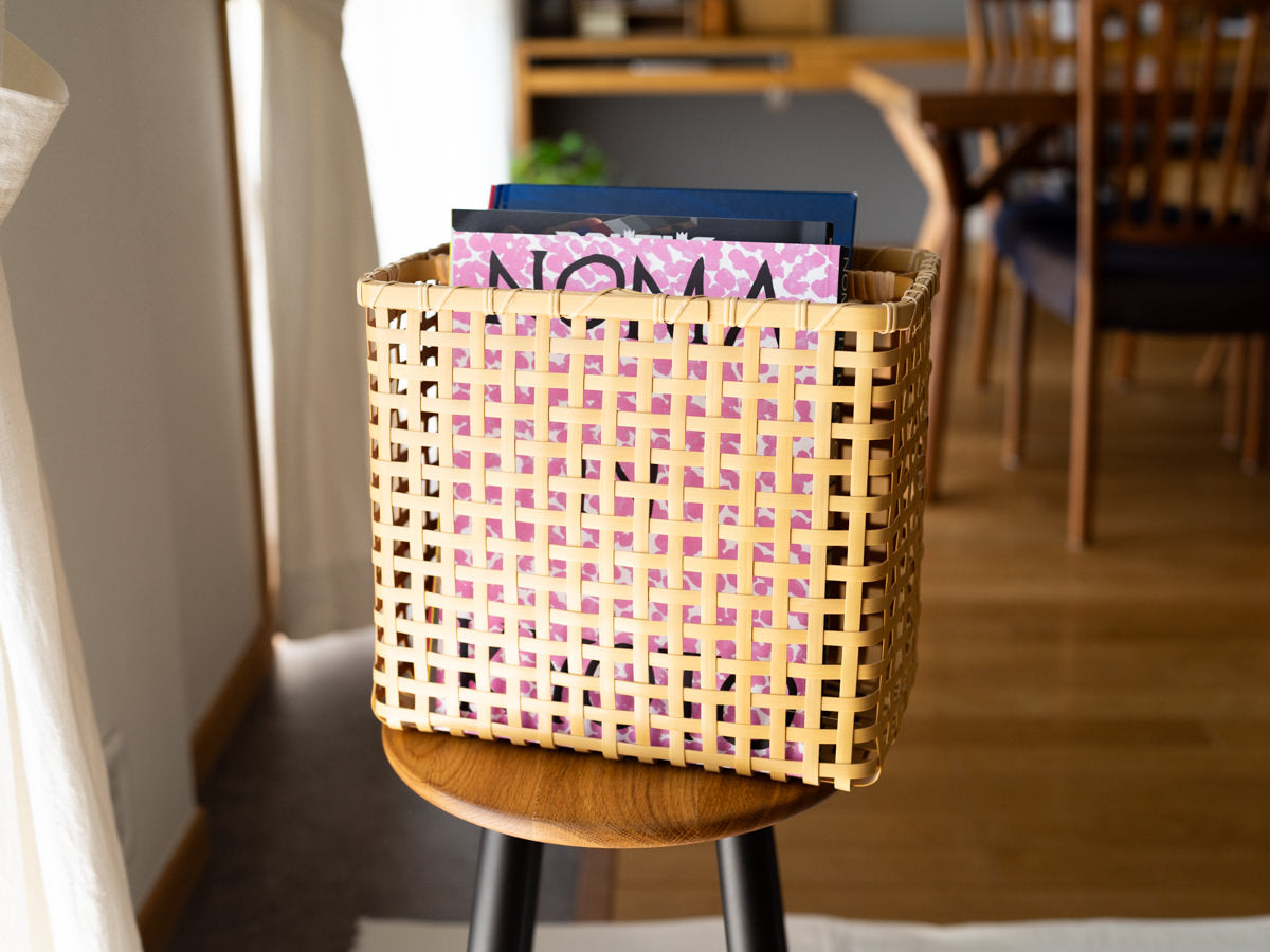 Magazine basket / White bamboo / Kagawa-JPN 250702-1
