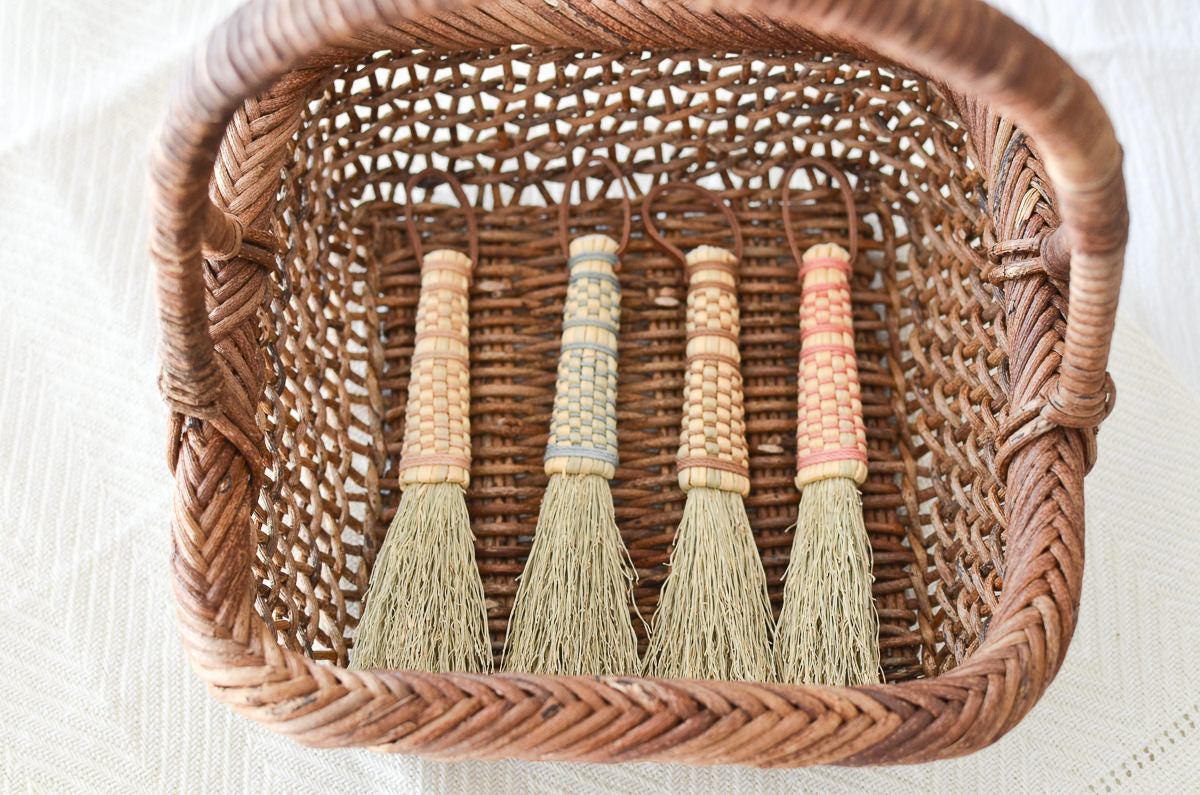 Square Serving Basket with Handle – Sukashi Weave/ Akebi Vine / Nagano-JPN 311231-1
