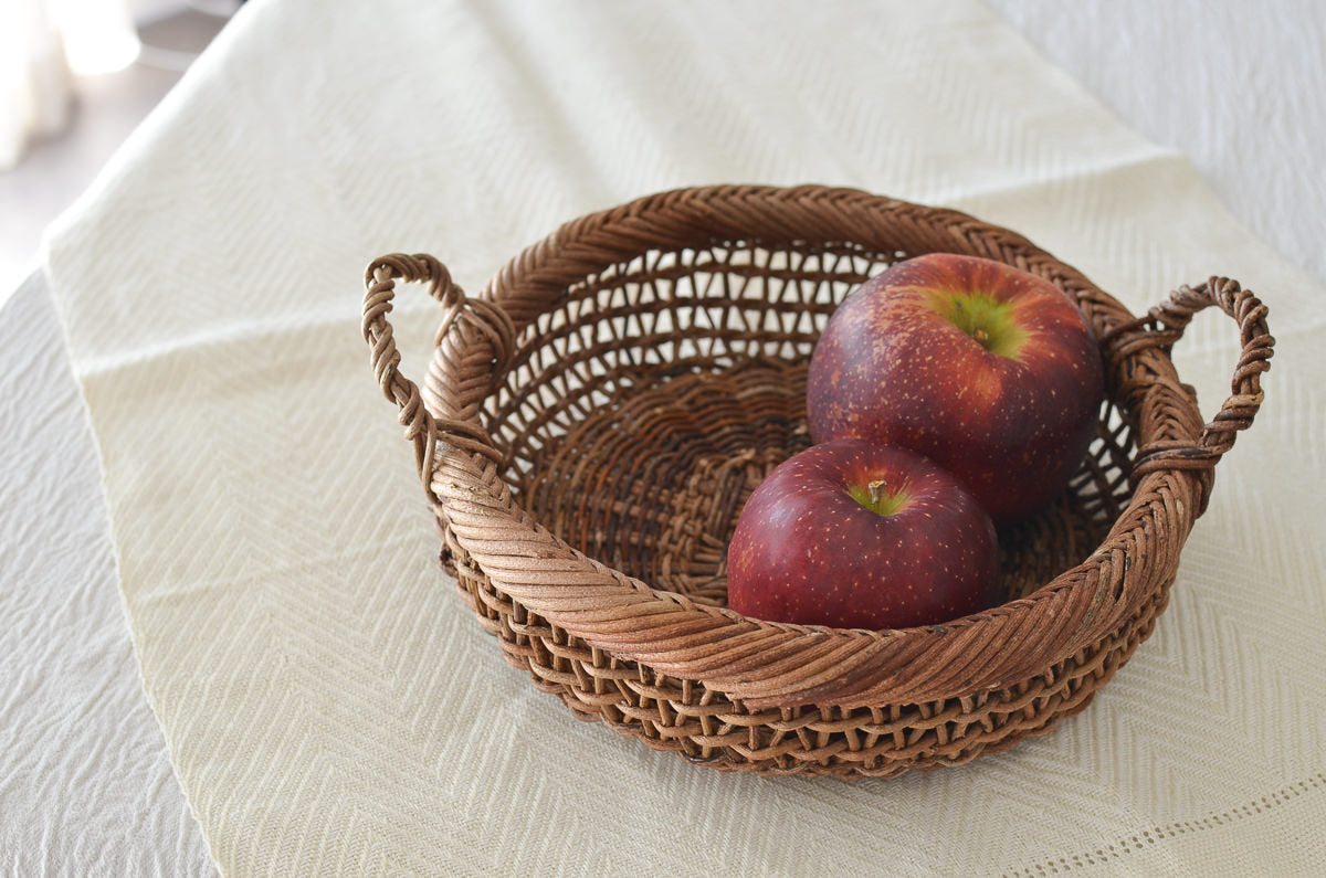 Round Serving Basket – Sukashi Weave / Akebi Vine / Nagano-JPN 311228-1