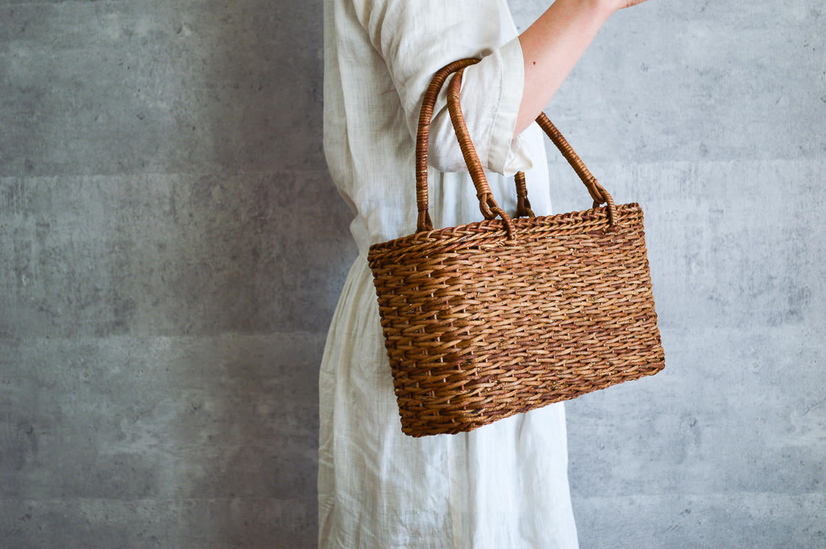 Hand bag “Matsuba” M, L / Brown Akebi vine / Nagano-JPN 311224