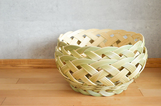 Round basket “Sasara” L, XL / Madake bamboo / Kanagawa-JPN 430102