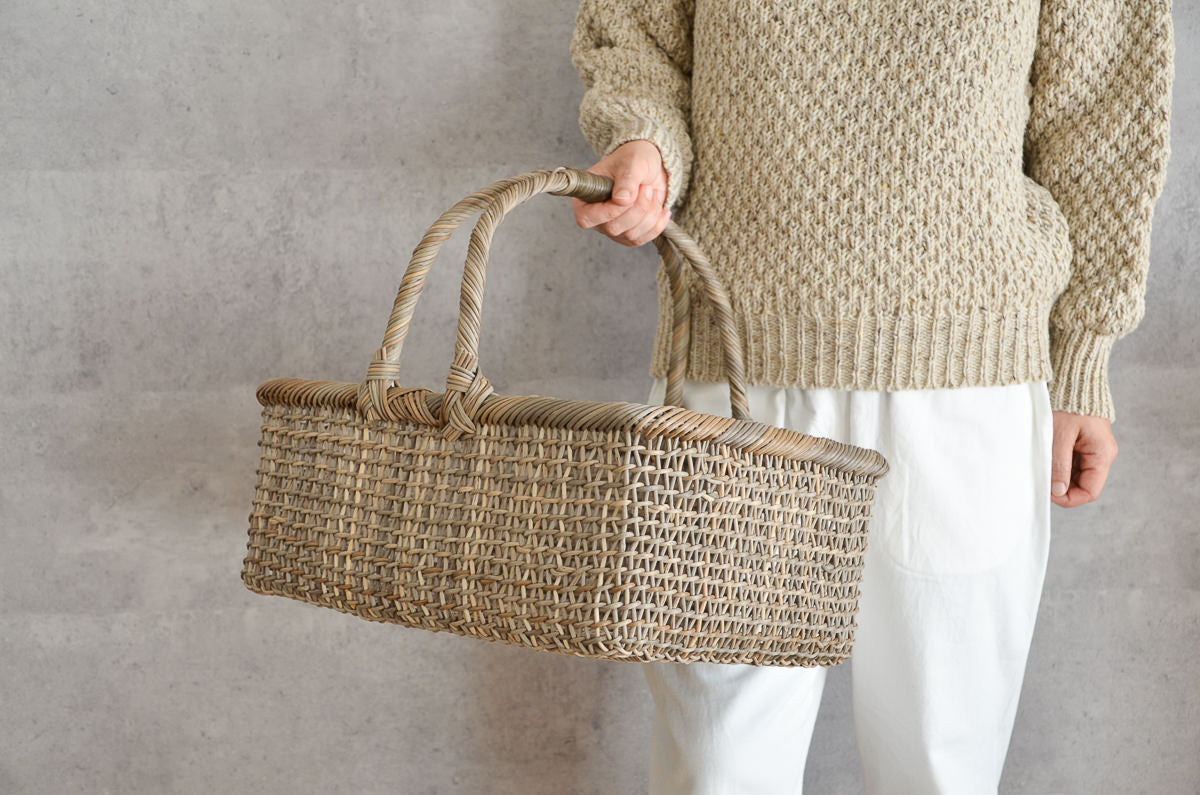 Wide Rectangle Basket with Handle – Sukashi Weave / Gray Akebi Vine / Nagano-JPN 311249-1