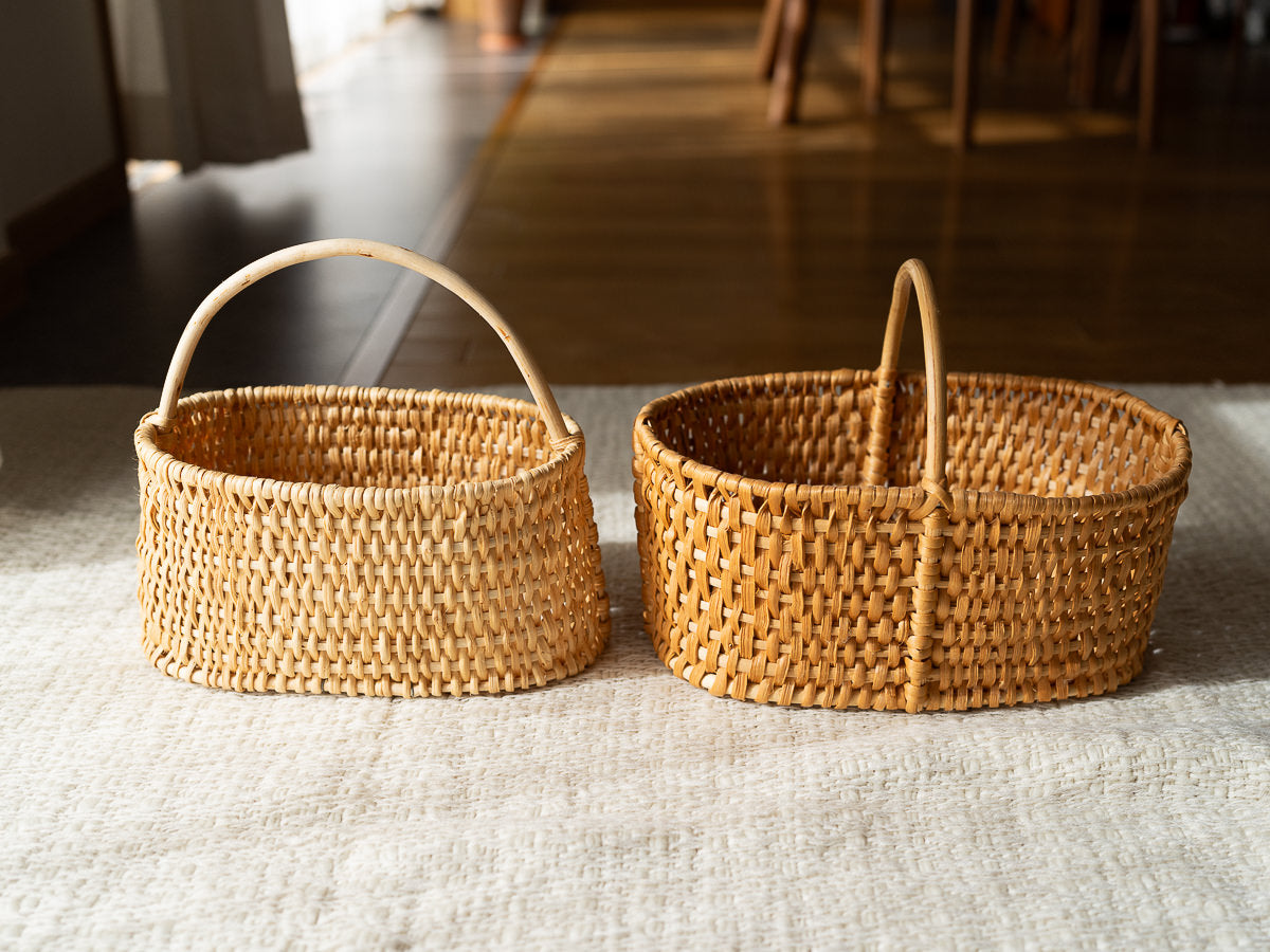 Oval Basket with Handle / Pine Root / LTU 140514