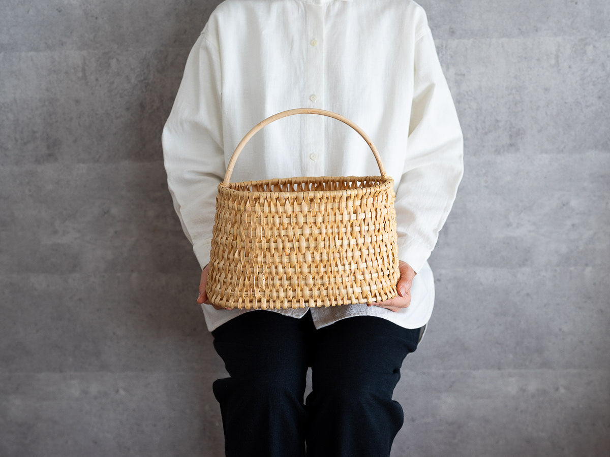 Oval Basket with Handle / Pine Root / LTU 140514