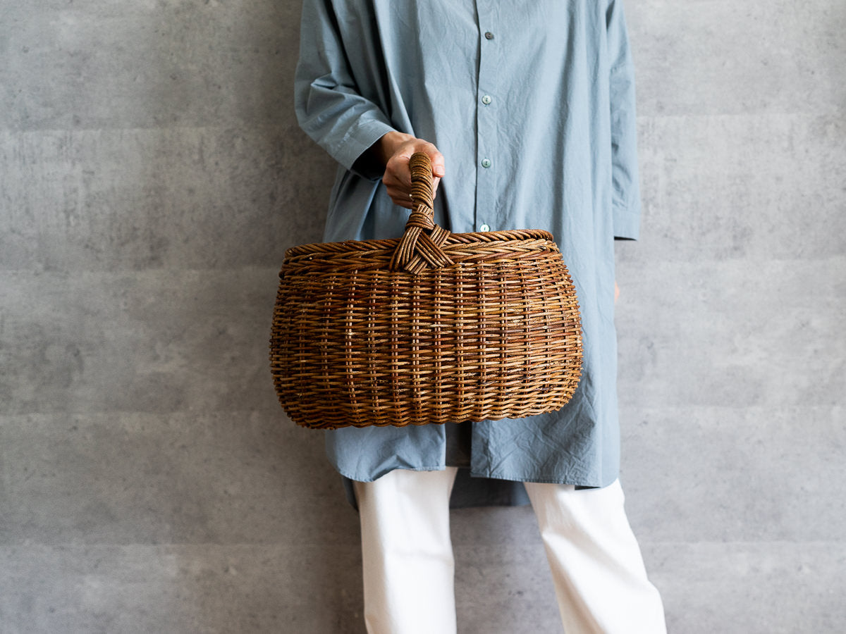 Rounded Basket with Handle / Akebi Vine / Nagano-JPN 311212-1
