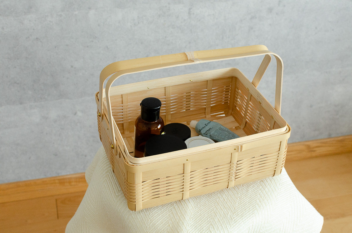 Handled Lunch Basket Large Sizes / White Bamboo / Kagoshima-JPN 321105