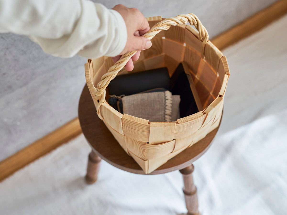 エストニア/パイン 丸バスケット ワンハンドル S・M 2サイズ