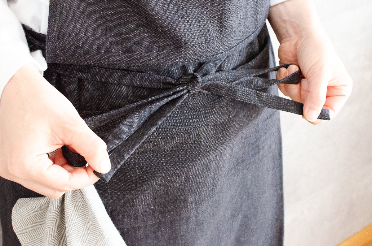 Full Apron / Chacoal, Tattersall / Khadi cotton / IND 330913