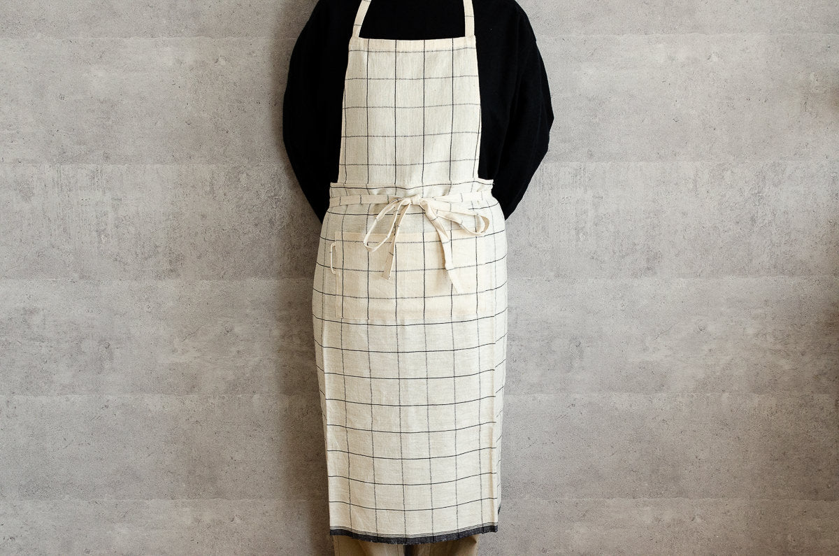 Full Apron / Chacoal, Tattersall / Khadi cotton / IND 330913