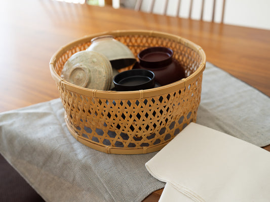 Round Tableware Basket "Hishime Weave" / White Bamboo / Ehime-JPN 520202-1