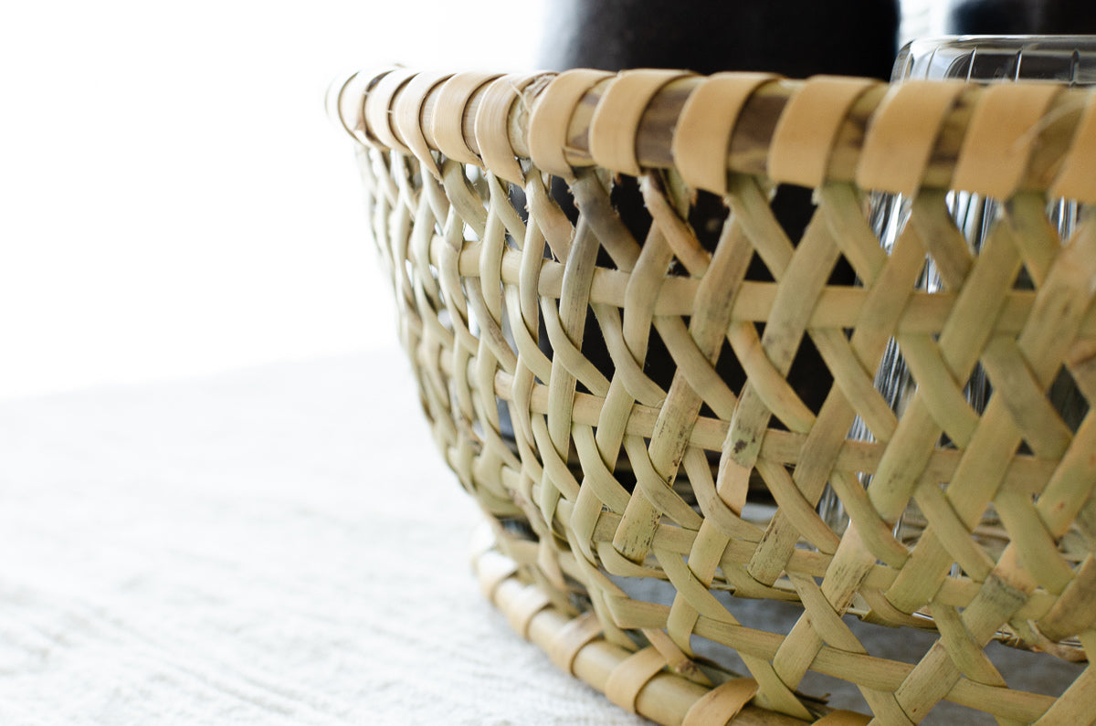 Round cup basket, M, L (shallow) / Nemagari bamboo / Nagano-JPN 610211