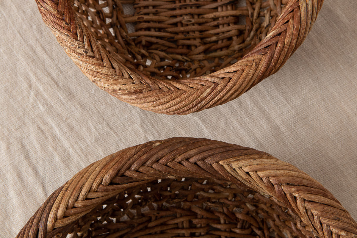 Oval basket with handle S, L / Brown Akebi vine / Nagano-JPN 311230