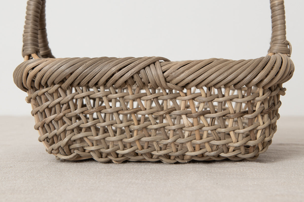 Accessory basket (Square) / Gray Akebi vines / Nagano-JPN 311242-1