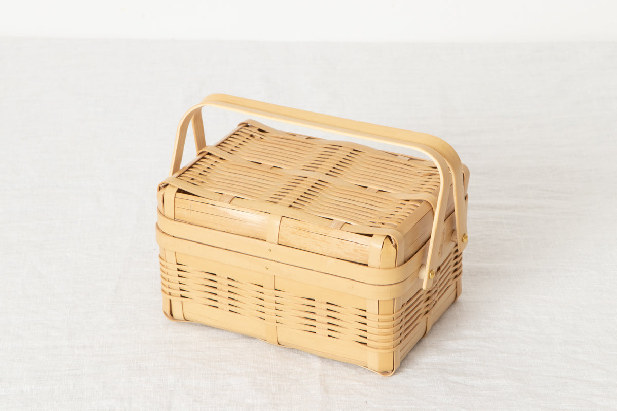 Small Lunch Box with handle 4 types / White bamboo / Kagoshima-JPN 211201