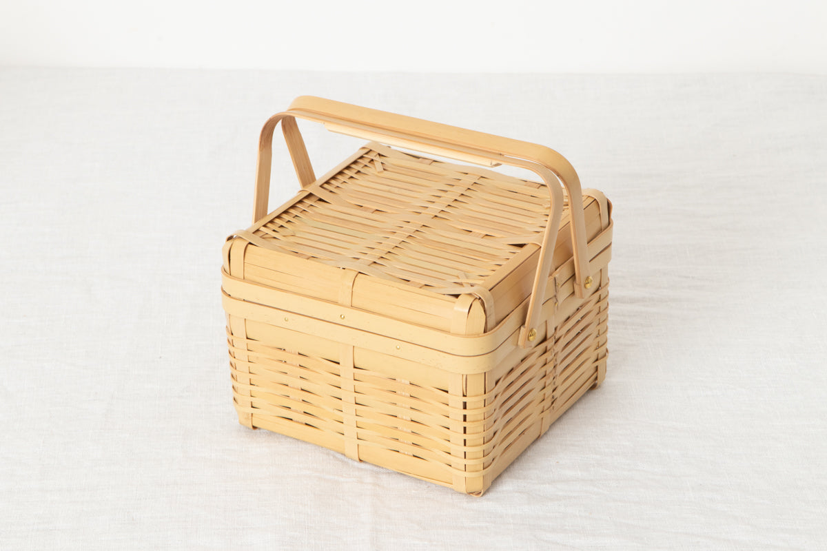 Handled Lunch Basket Small – White Bamboo / Kagoshima-JPN 211201
