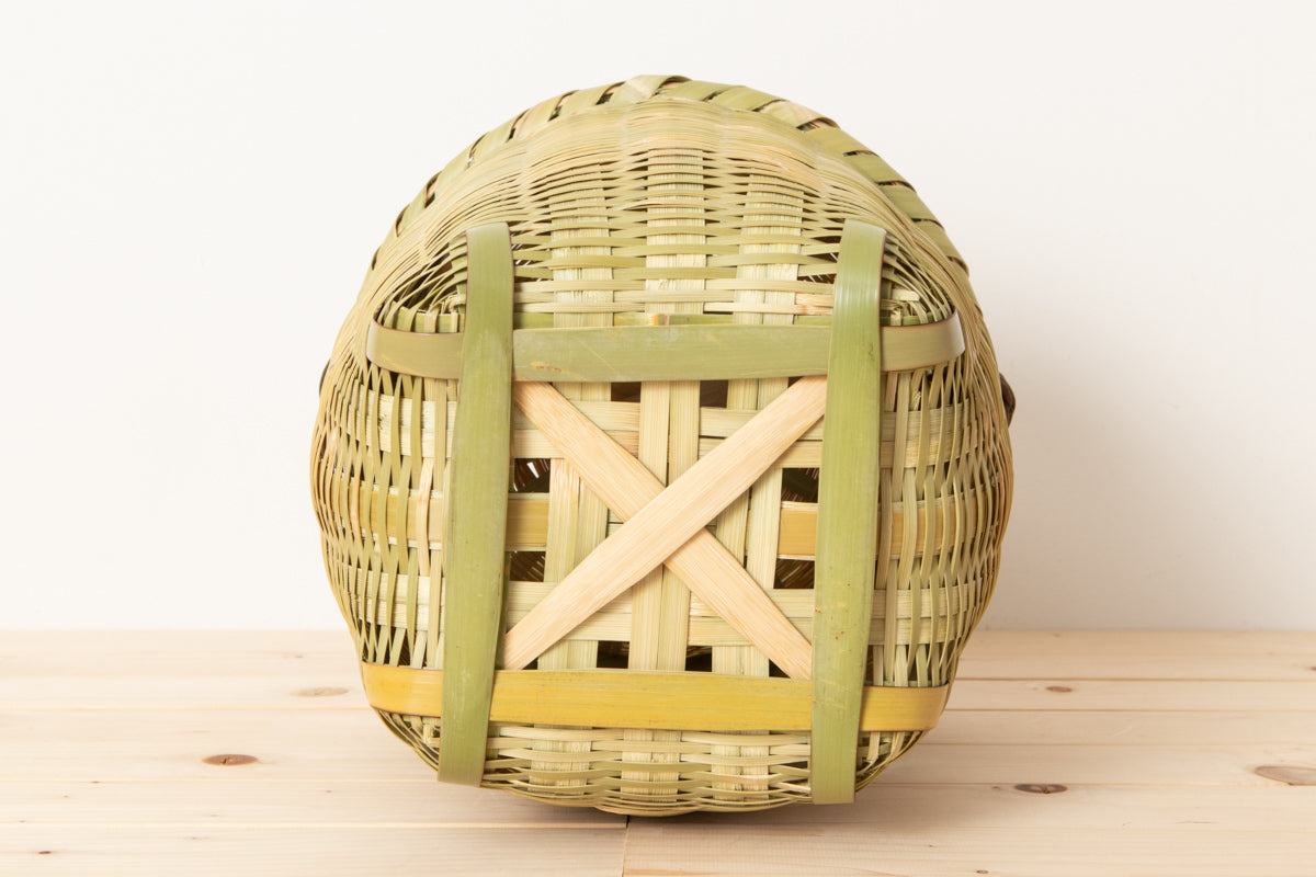Tall basket with lid / Madake bamboo / Ōita-JPN 220609-2